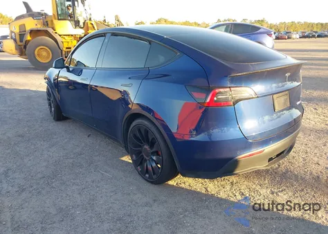 2022 Tesla Model Y Performance Dual Motor All-Wheel Drive from USA, damaged, VIN 7SAYGDEF0NF414457
